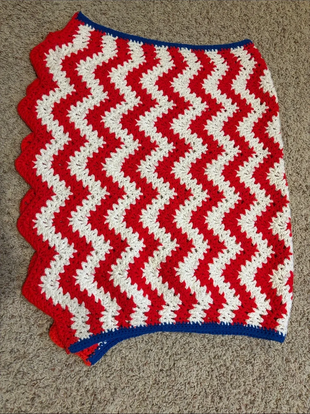 Vintage Crochet Lap Blanket Afghan Patriotic Scalloped Edges Red White Blue baby